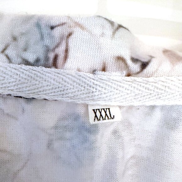 Size XXXL - Ivory w/Blue Hydrangea Floral Pattern, V-Neck, Long-Sleeve T-Shirt - Picture 2 of 4